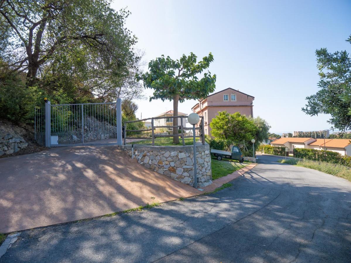 Appartamento Melograno "A Casa Felice" Pietra Ligure Exterior foto